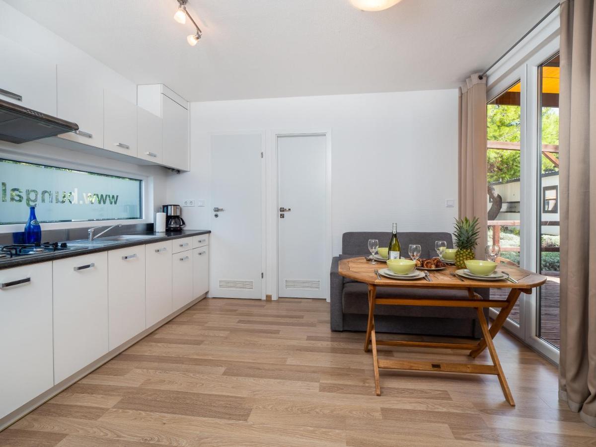 Salve Croatia Mobile Homes In Amadria Park Trogir セゲット・ヴラニツァ エクステリア 写真