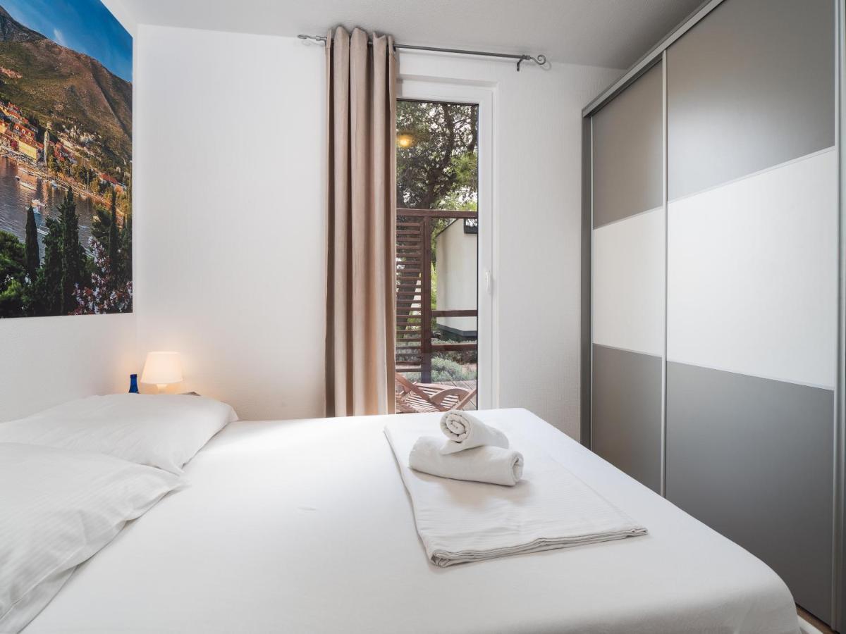 Salve Croatia Mobile Homes In Amadria Park Trogir セゲット・ヴラニツァ エクステリア 写真