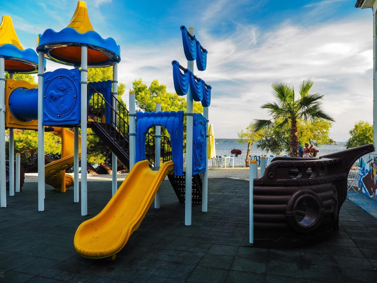 Salve Croatia Mobile Homes In Amadria Park Trogir セゲット・ヴラニツァ エクステリア 写真